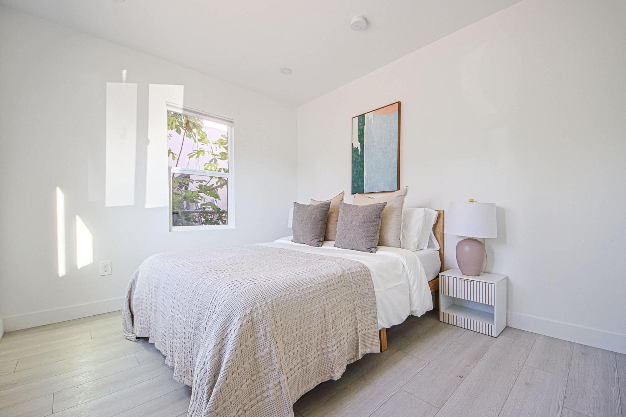 Cozy Retreat W Pool Prime Location